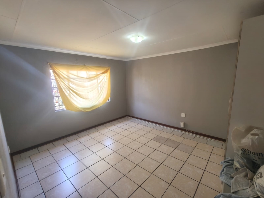 To Let 2 Bedroom Property for Rent in The Reeds Gauteng