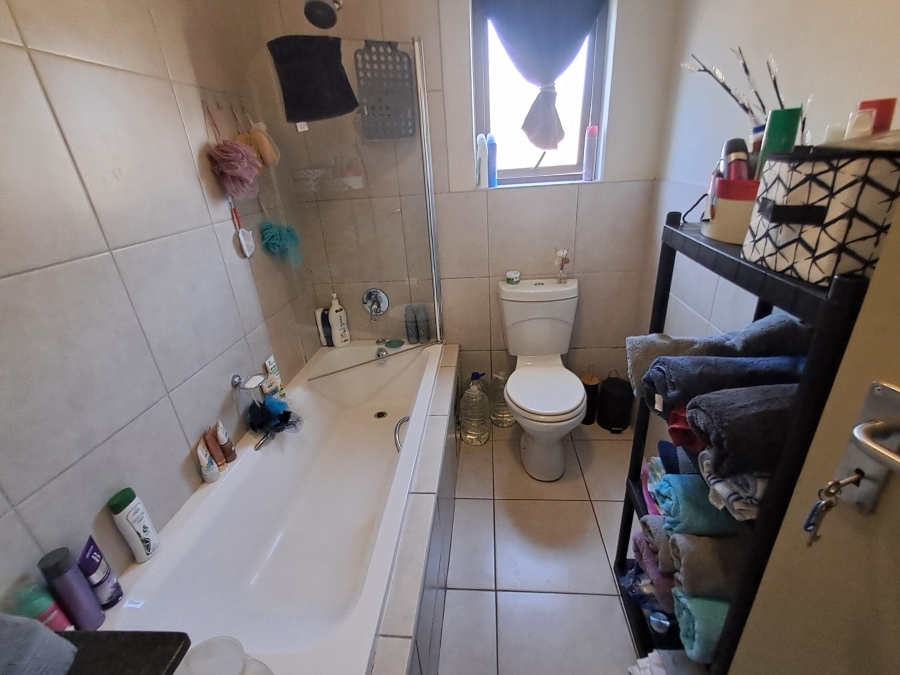 2 Bedroom Property for Sale in Benoni AH Gauteng