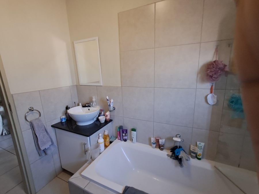 2 Bedroom Property for Sale in Benoni AH Gauteng