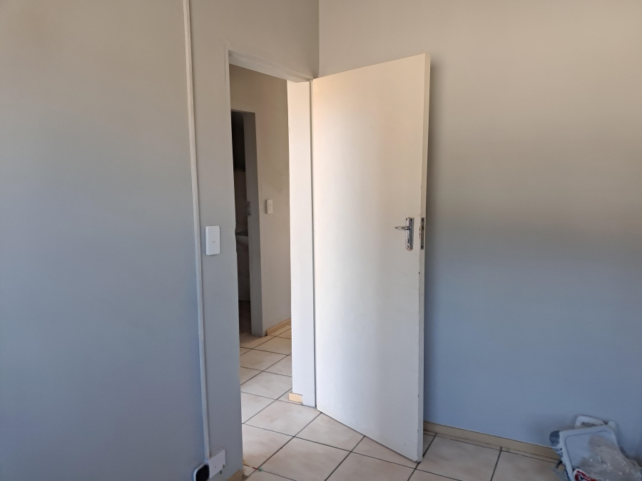 2 Bedroom Property for Sale in Benoni AH Gauteng