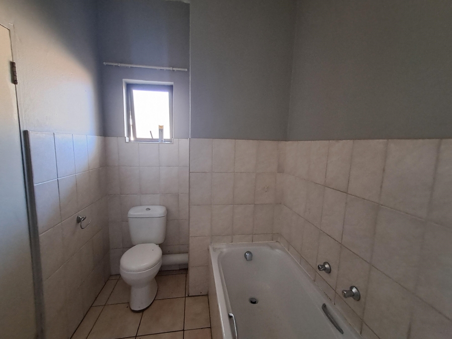 2 Bedroom Property for Sale in Benoni AH Gauteng