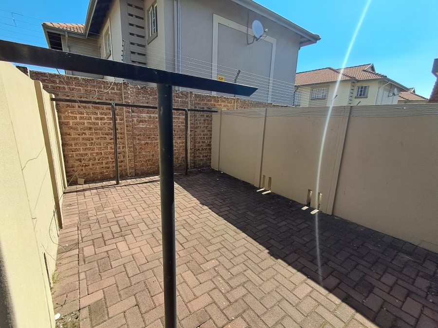 2 Bedroom Property for Sale in Benoni AH Gauteng
