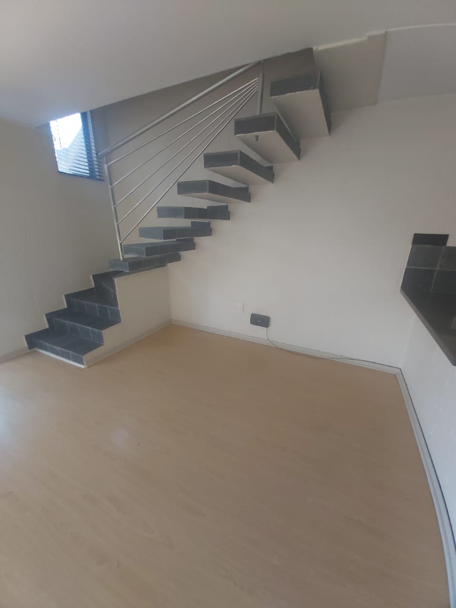 To Let 2 Bedroom Property for Rent in Ferndale Gauteng