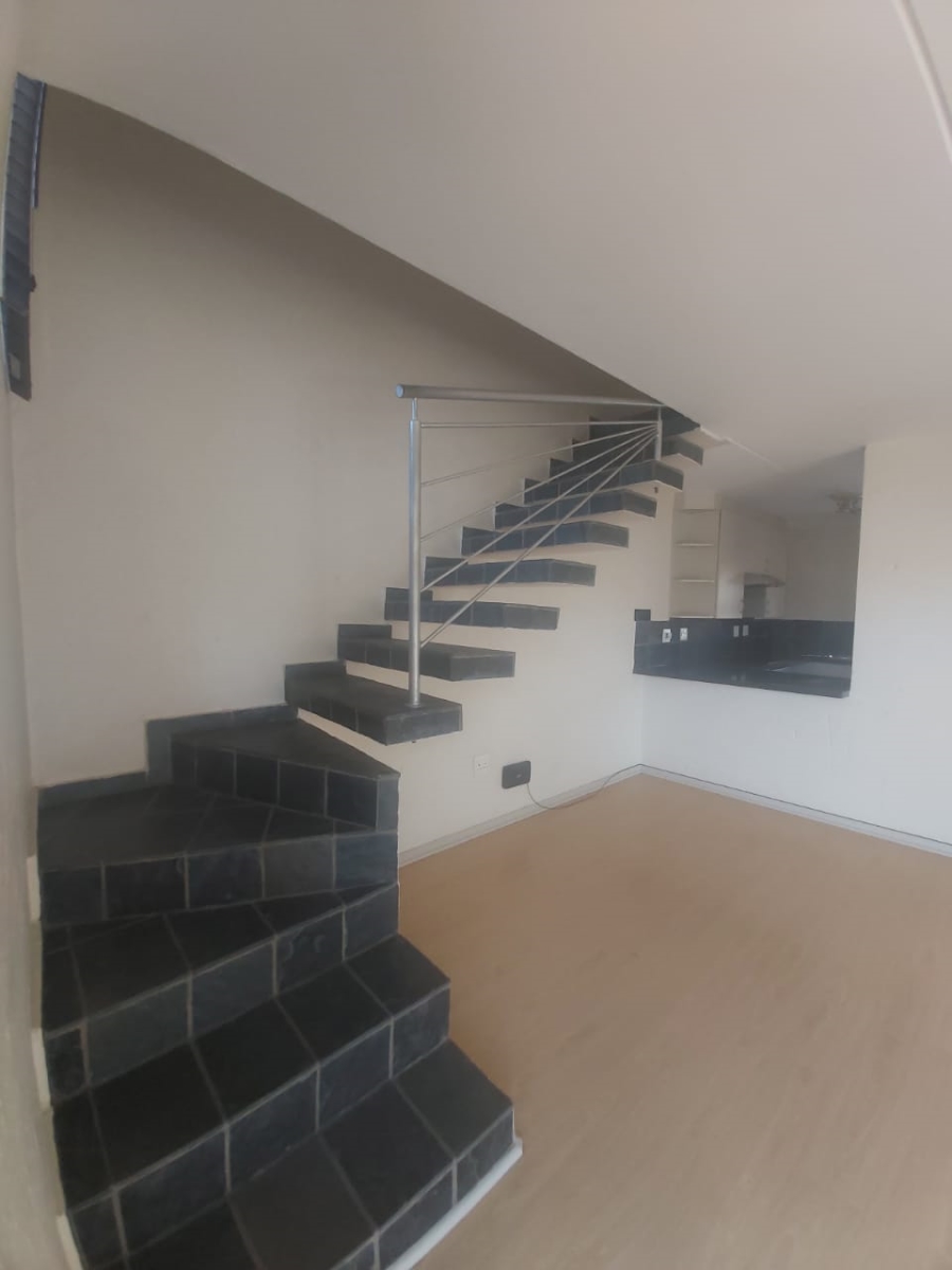 To Let 2 Bedroom Property for Rent in Ferndale Gauteng