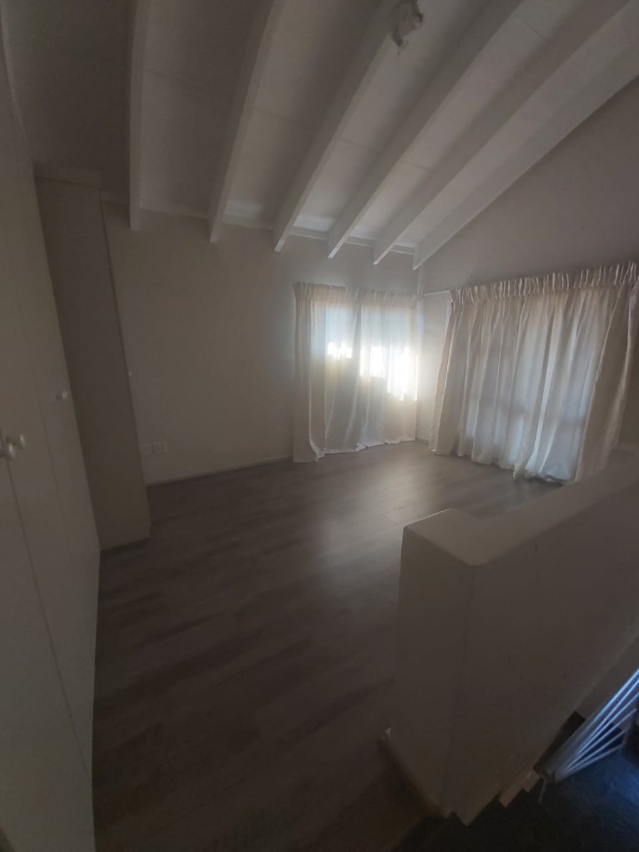 To Let 2 Bedroom Property for Rent in Ferndale Gauteng