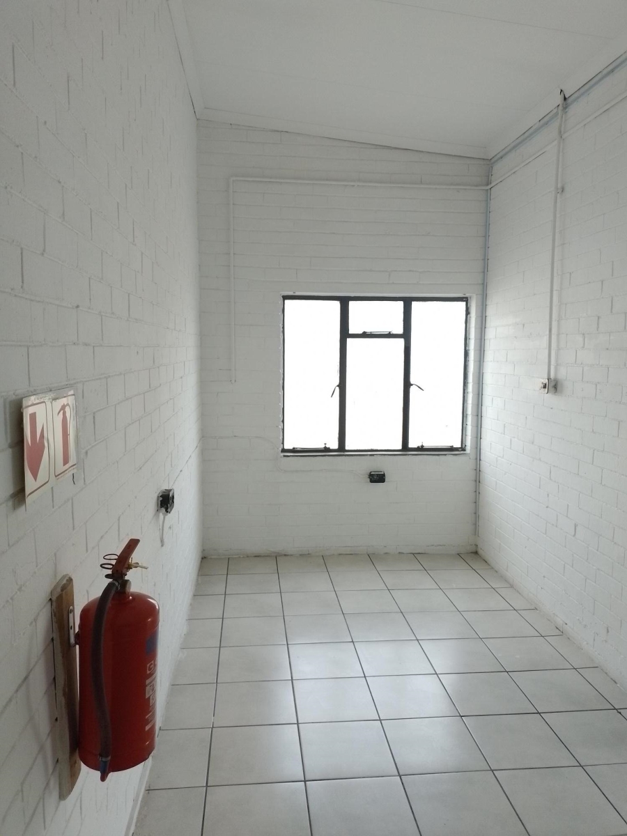 To Let Commercial Property for Rent in Spartan Gauteng