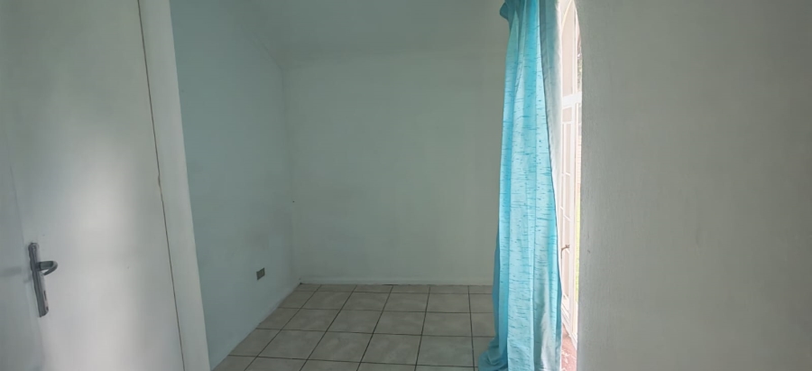 4 Bedroom Property for Sale in Crystal Park Gauteng