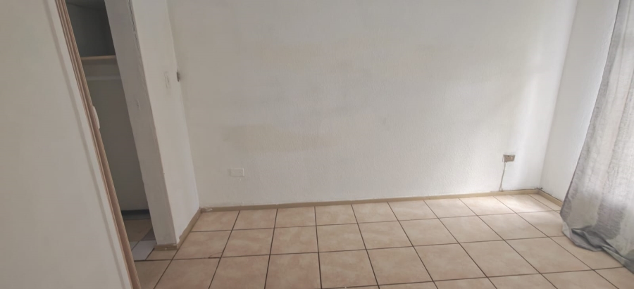 4 Bedroom Property for Sale in Crystal Park Gauteng
