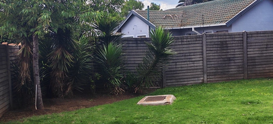 4 Bedroom Property for Sale in Crystal Park Gauteng