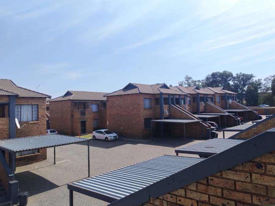 2 Bedroom Property for Sale in Elspark Gauteng