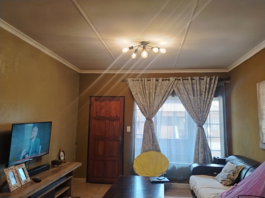 2 Bedroom Property for Sale in Elspark Gauteng