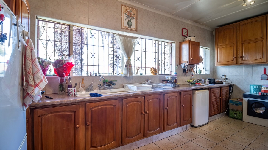 3 Bedroom Property for Sale in Brackenhurst Gauteng