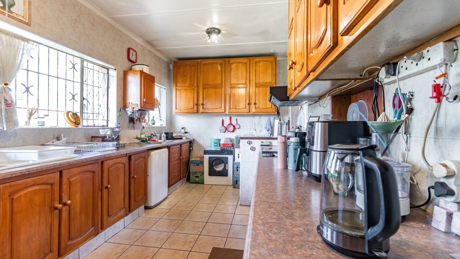 3 Bedroom Property for Sale in Brackenhurst Gauteng