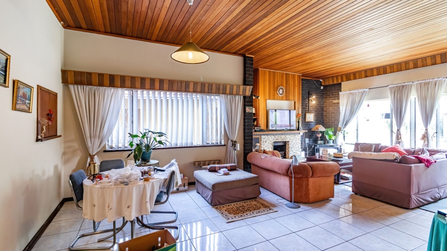 3 Bedroom Property for Sale in Brackenhurst Gauteng