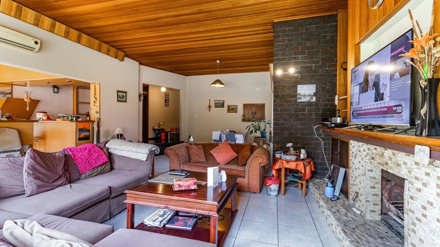 3 Bedroom Property for Sale in Brackenhurst Gauteng