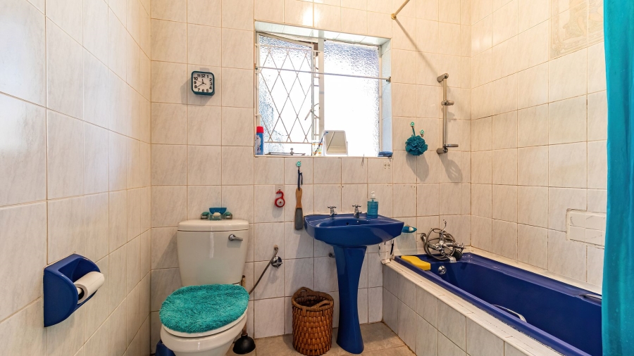 3 Bedroom Property for Sale in Brackenhurst Gauteng