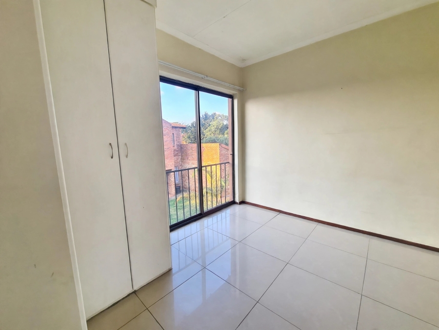 2 Bedroom Property for Sale in Edleen Gauteng