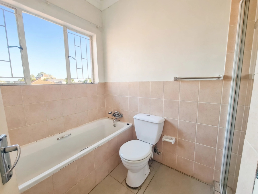 2 Bedroom Property for Sale in Edleen Gauteng