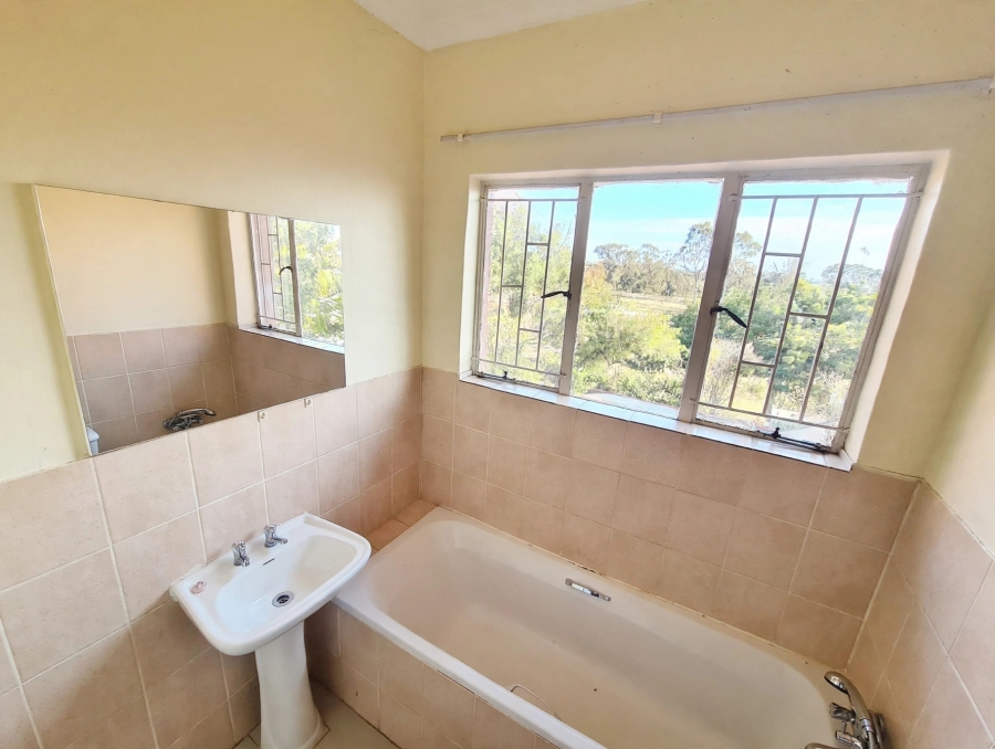 2 Bedroom Property for Sale in Edleen Gauteng