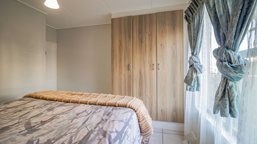 2 Bedroom Property for Sale in Linbro Park Gauteng
