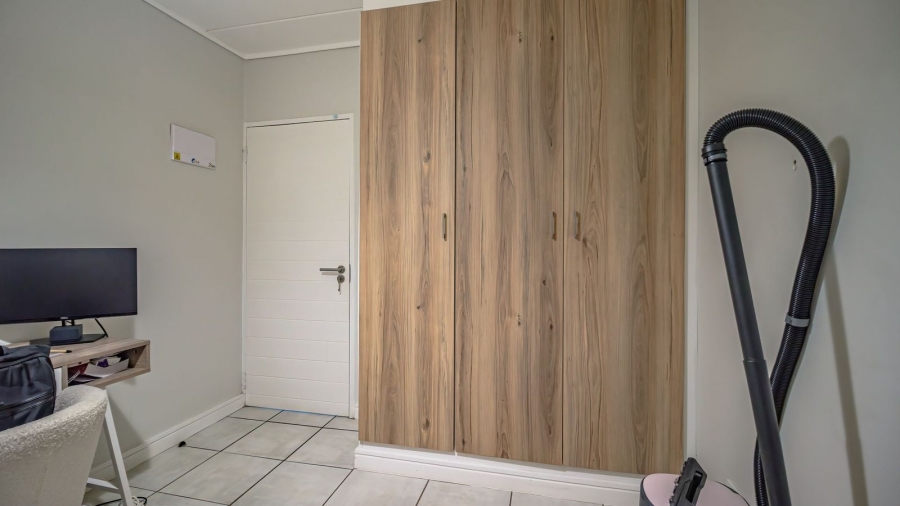 2 Bedroom Property for Sale in Linbro Park Gauteng