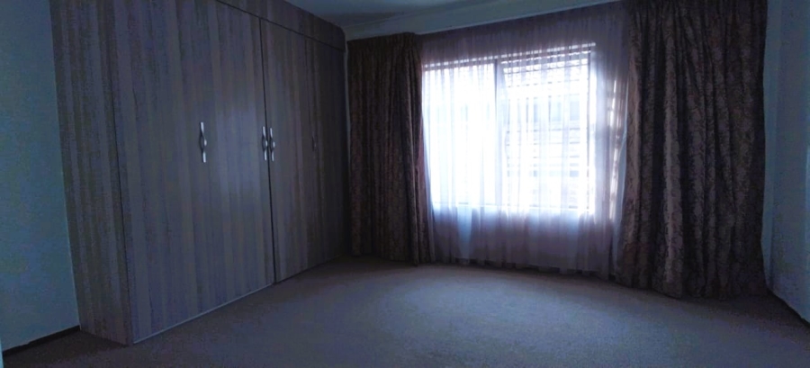 4 Bedroom Property for Sale in Kleinfontein Gauteng