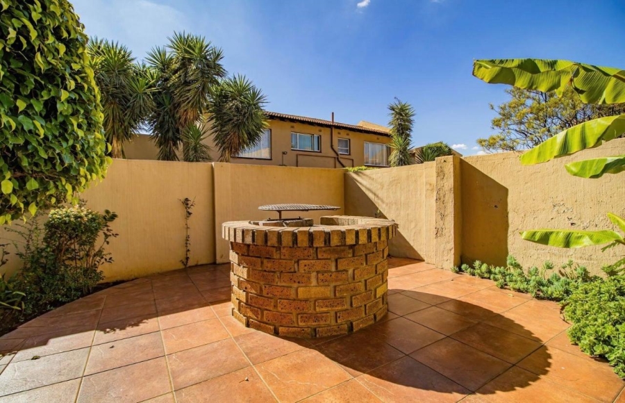To Let 3 Bedroom Property for Rent in Edleen Gauteng