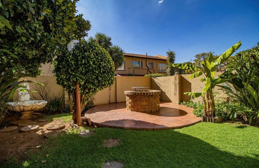 To Let 3 Bedroom Property for Rent in Edleen Gauteng
