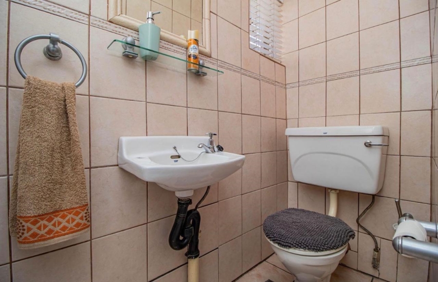 To Let 3 Bedroom Property for Rent in Edleen Gauteng