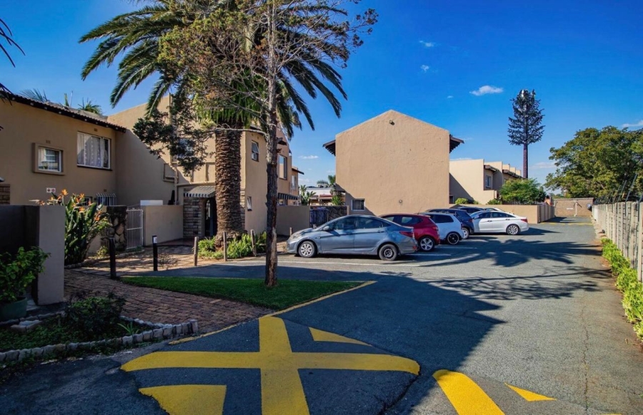 To Let 3 Bedroom Property for Rent in Edleen Gauteng