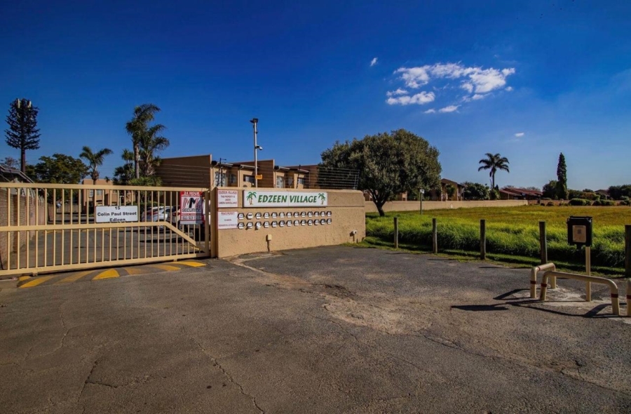 To Let 3 Bedroom Property for Rent in Edleen Gauteng