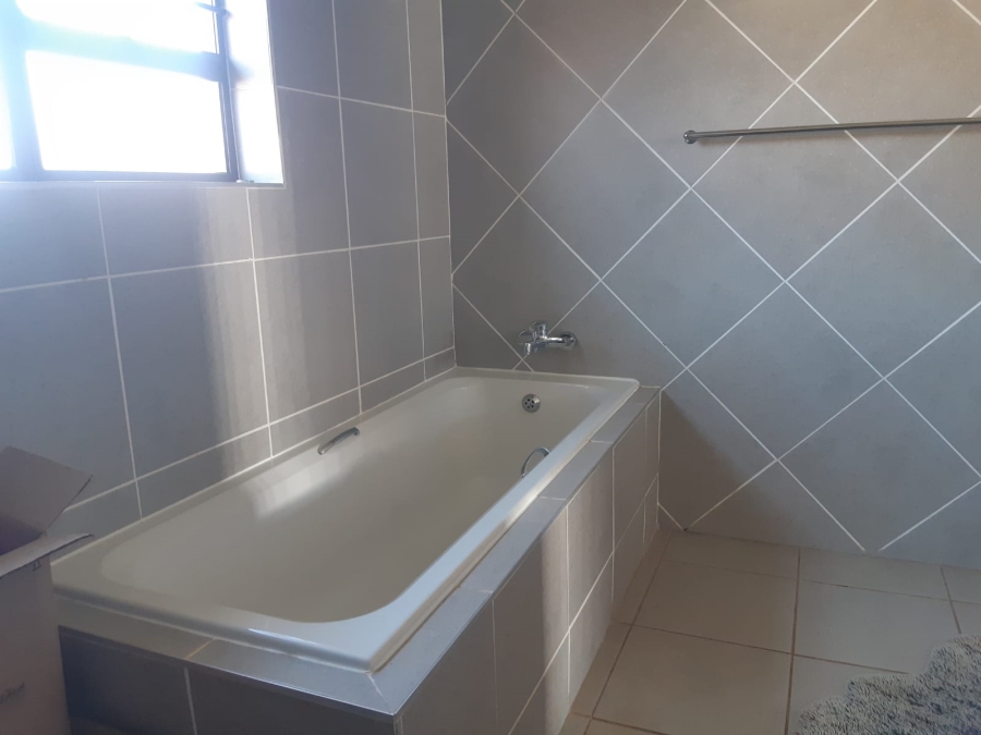 3 Bedroom Property for Sale in Bredell Gauteng