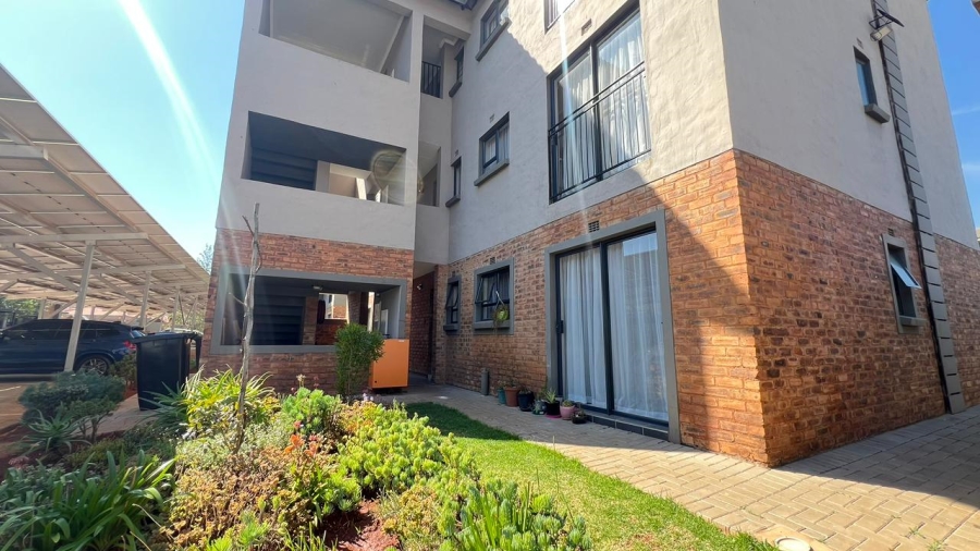 3 Bedroom Property for Sale in Kenleaf Gauteng