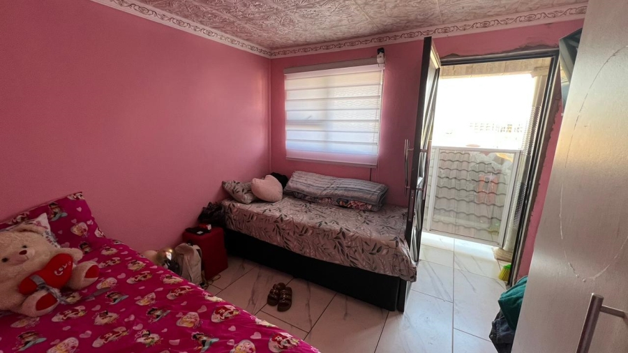 6 Bedroom Property for Sale in Crystal Park Gauteng