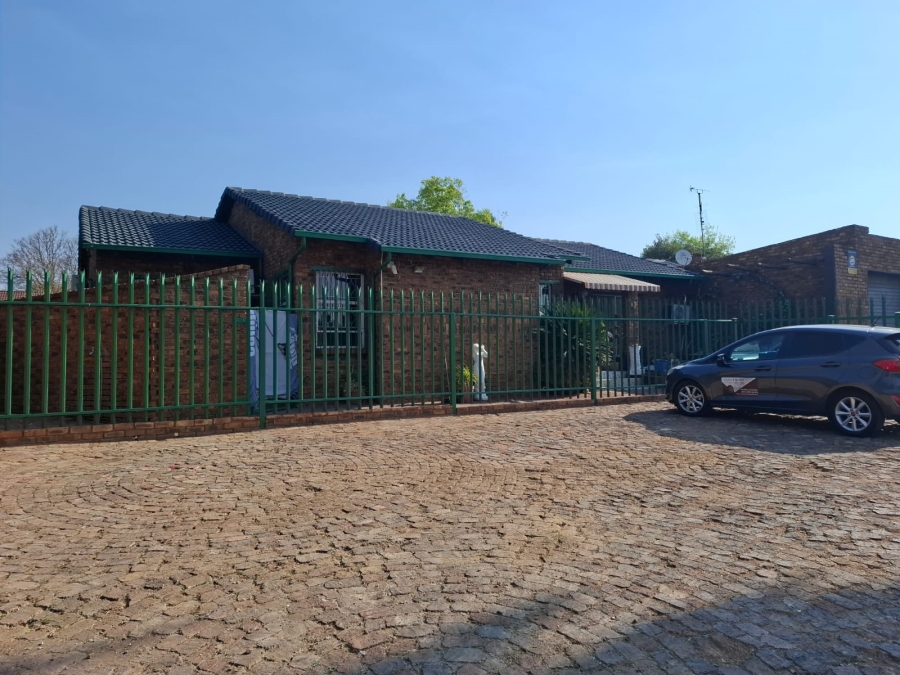 3 Bedroom Property for Sale in Dalpark Gauteng