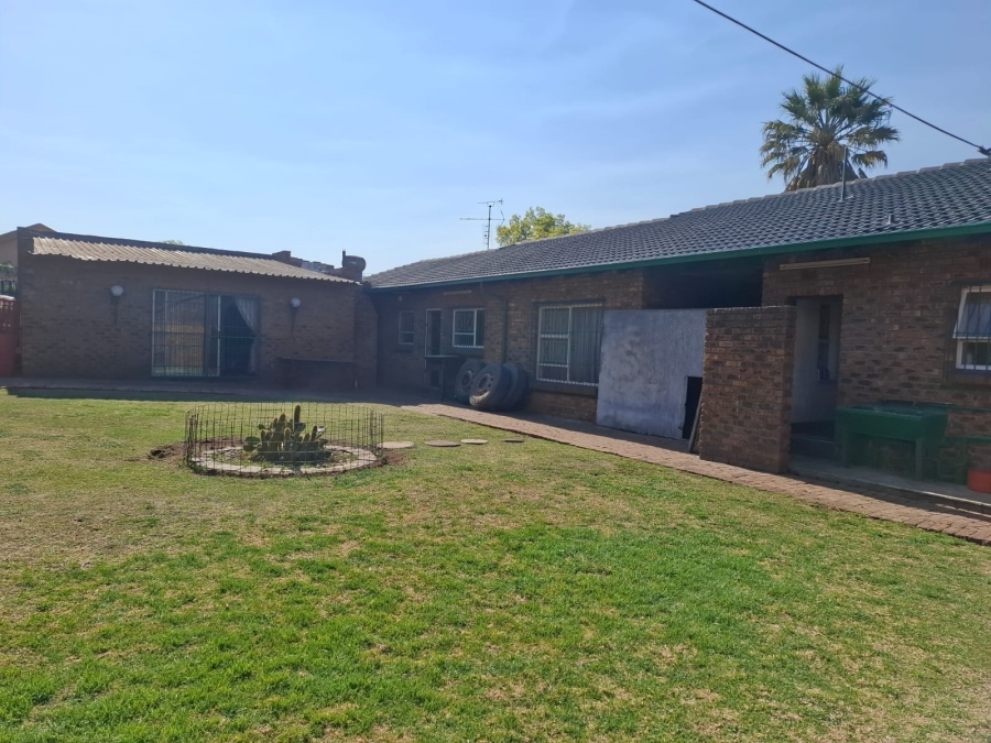 3 Bedroom Property for Sale in Dalpark Gauteng