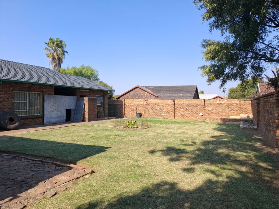 3 Bedroom Property for Sale in Dalpark Gauteng