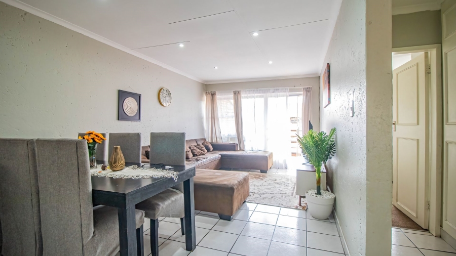 2 Bedroom Property for Sale in Ravenswood Gauteng