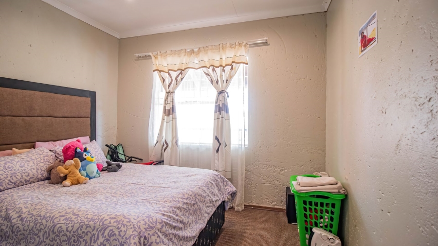 2 Bedroom Property for Sale in Ravenswood Gauteng