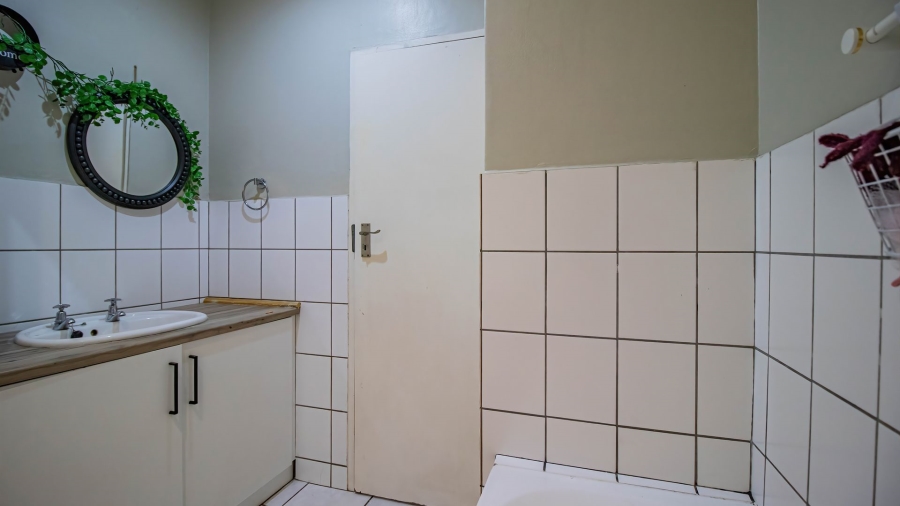 2 Bedroom Property for Sale in Ravenswood Gauteng