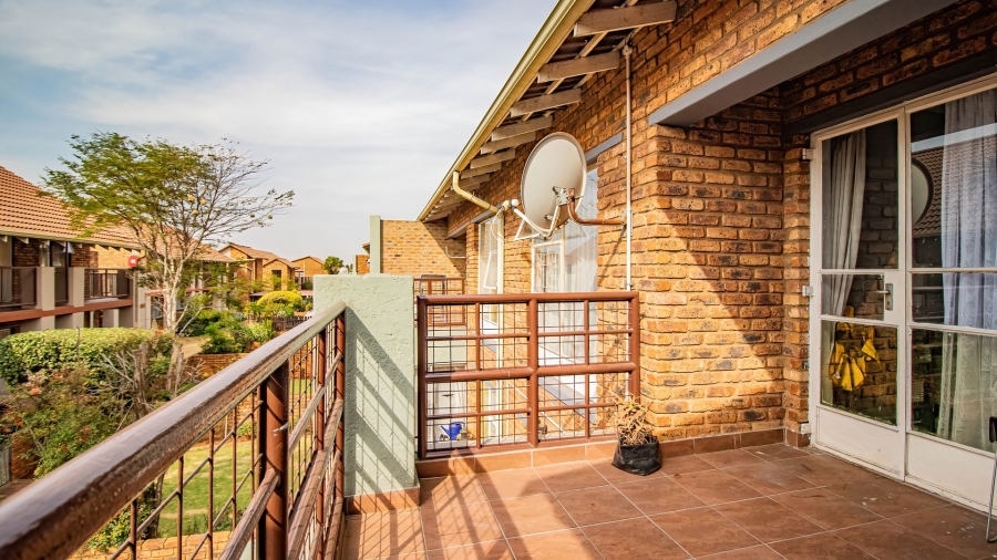 2 Bedroom Property for Sale in Ravenswood Gauteng