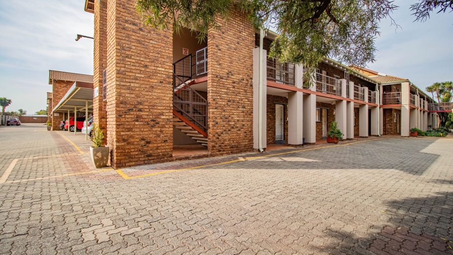 2 Bedroom Property for Sale in Ravenswood Gauteng