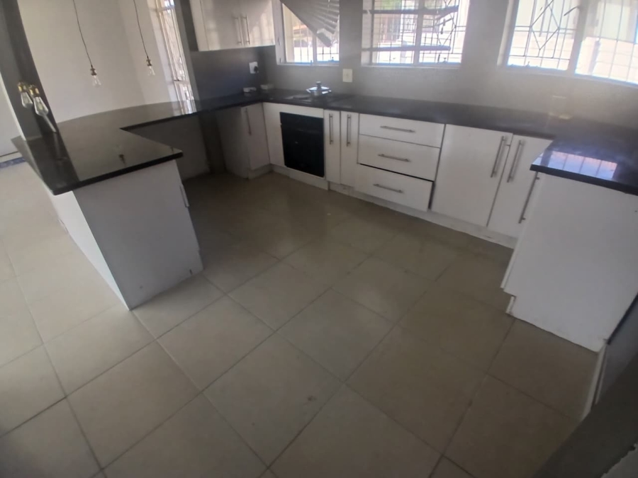 To Let 4 Bedroom Property for Rent in Illiondale Gauteng