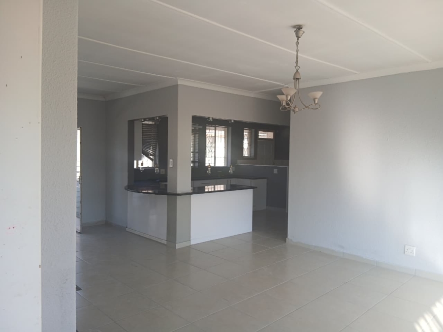 To Let 4 Bedroom Property for Rent in Illiondale Gauteng