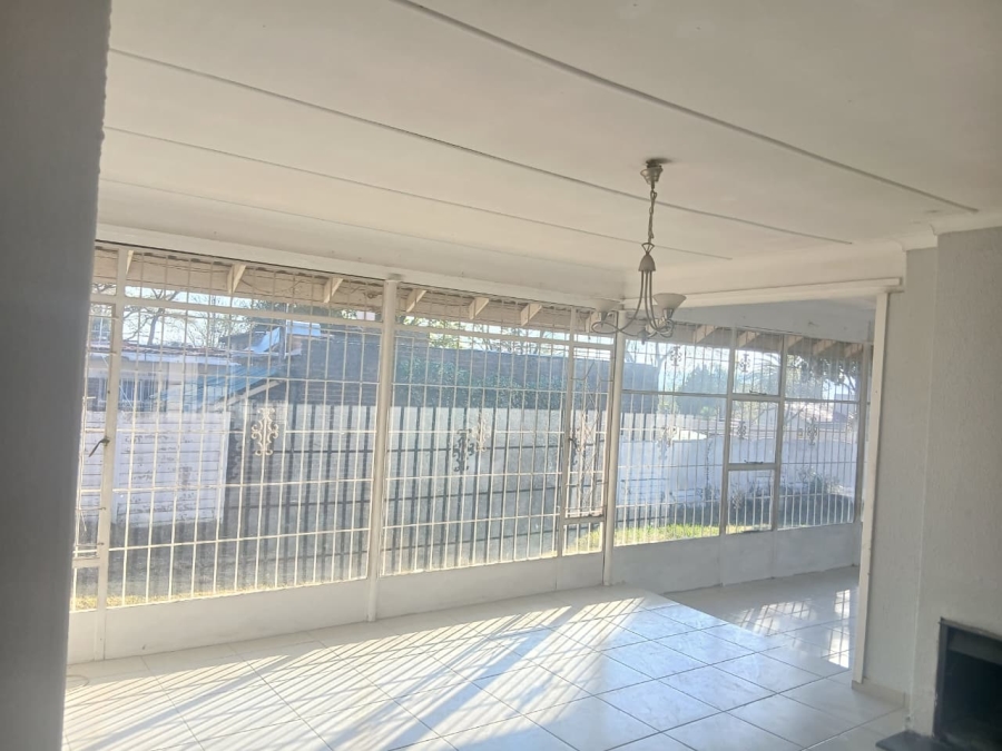 To Let 4 Bedroom Property for Rent in Illiondale Gauteng