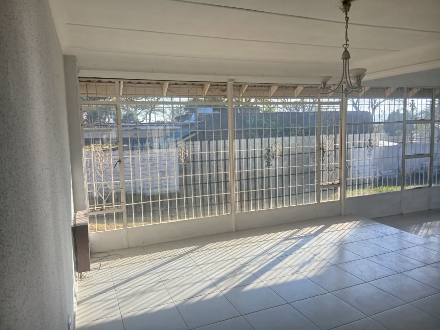 To Let 4 Bedroom Property for Rent in Illiondale Gauteng
