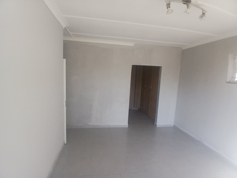 To Let 4 Bedroom Property for Rent in Illiondale Gauteng