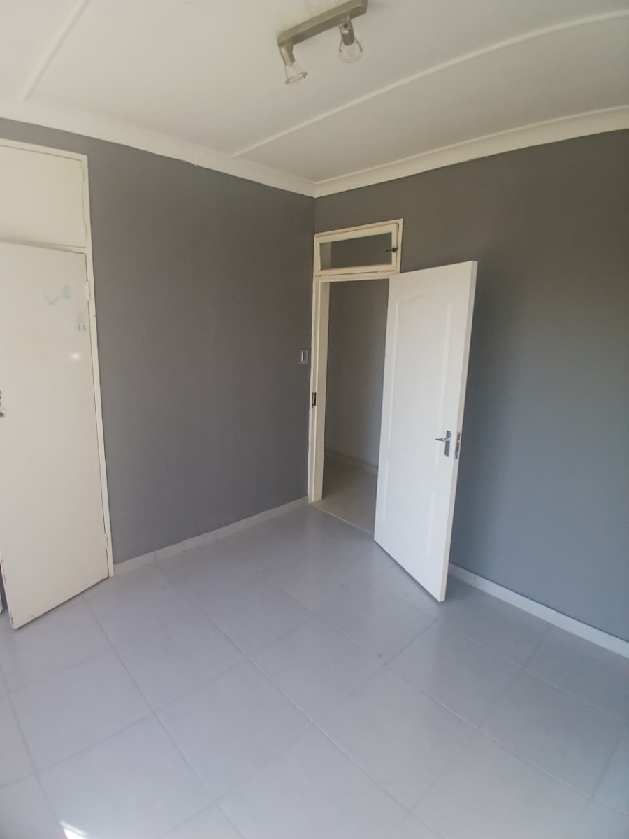 To Let 4 Bedroom Property for Rent in Illiondale Gauteng