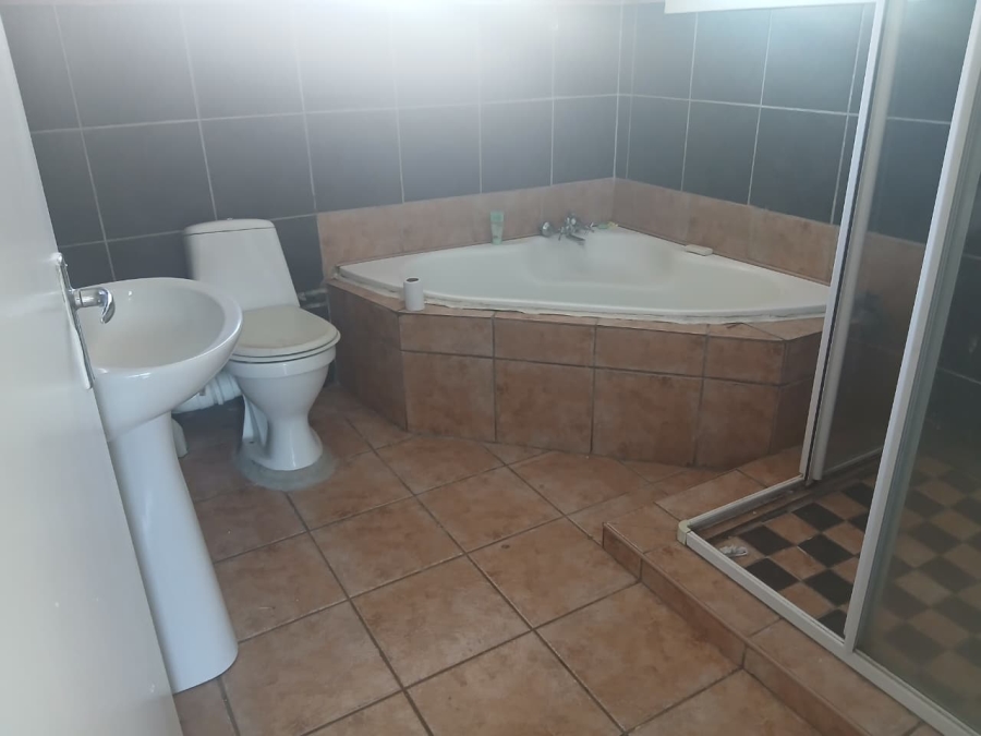 To Let 4 Bedroom Property for Rent in Illiondale Gauteng