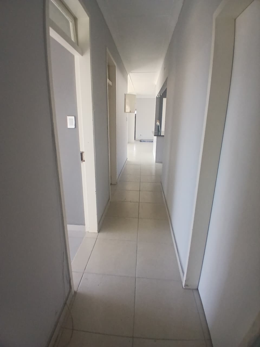 To Let 4 Bedroom Property for Rent in Illiondale Gauteng